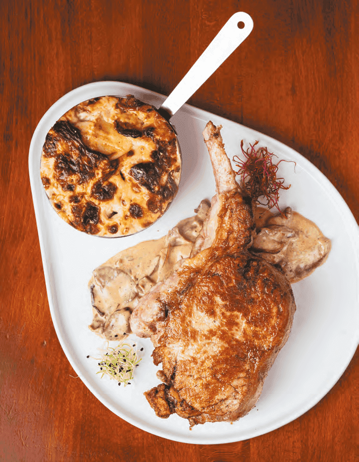 Cote de veau avec purée de pomme de terre du restaurant L'Arrosoir du Marché de Rungis